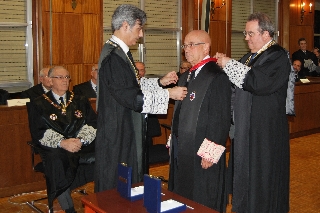 Los académicos Checa y Ortega reciben la Cruz de San Raimundo (14)